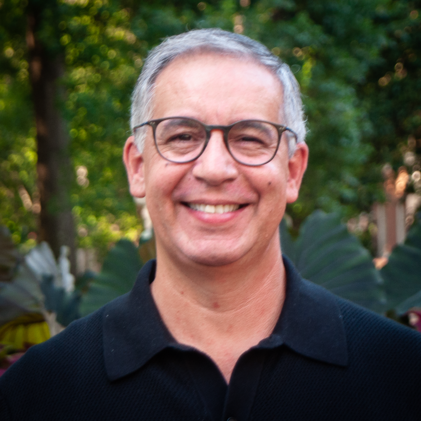 Photo of Dr. Bruno Sales